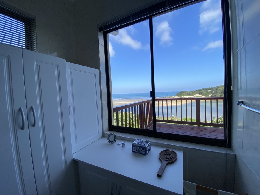 4 Bedroom Property for Sale in Cintsa East Eastern Cape